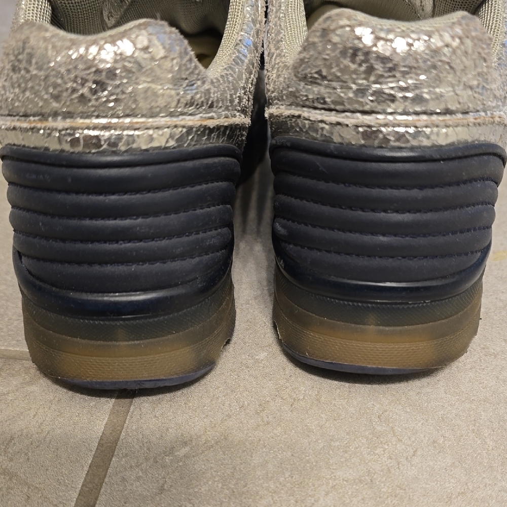 CHANEL Metallic Silver Sneakers with Navy Accents - Picture 3 of 13